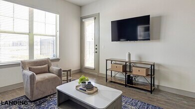 3235 Heritage Trl, Unit 3205 in Denton, TX - Foto de edificio - Building Photo