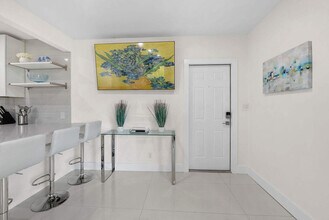 430 NE 14th Ave in Fort Lauderdale, FL - Building Photo - Building Photo