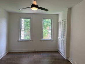 836 Collins St, Unit 1 in Pittsburgh, PA - Building Photo - Building Photo