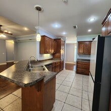 261 Willow Lake Dr in Leesburg, GA - Building Photo - Building Photo