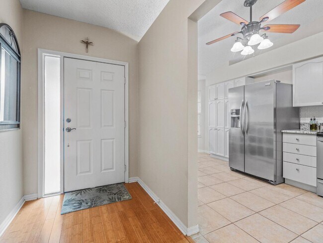 2589 Northfield Ln in Clearwater, FL - Building Photo - Building Photo