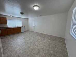7338 Corsica Ct in Rohnert Park, CA - Building Photo - Building Photo