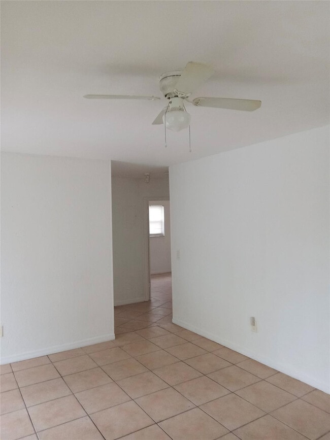 1805 Douglas St S in Lake Worth Beach, FL - Building Photo - Building Photo
