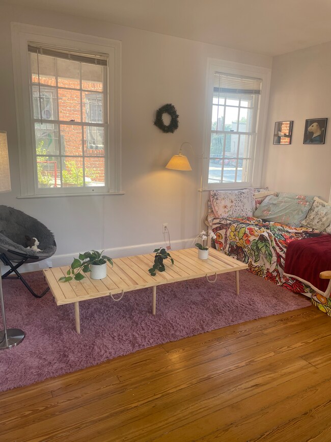 1338 Wisconsin Ave NW in Washington, DC - Building Photo - Building Photo