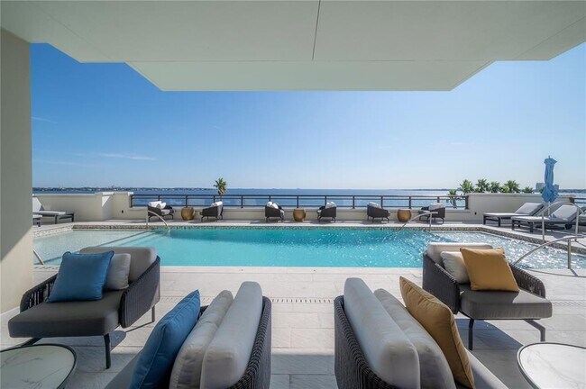 2103 Bayshore Blvd in Tampa, FL - Building Photo - Building Photo