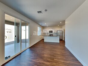 6142 W Calle Bilboa in Tucson, AZ - Building Photo - Building Photo