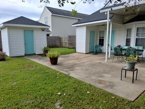 512 Cane Dr in Lafayette, LA - Foto de edificio - Building Photo