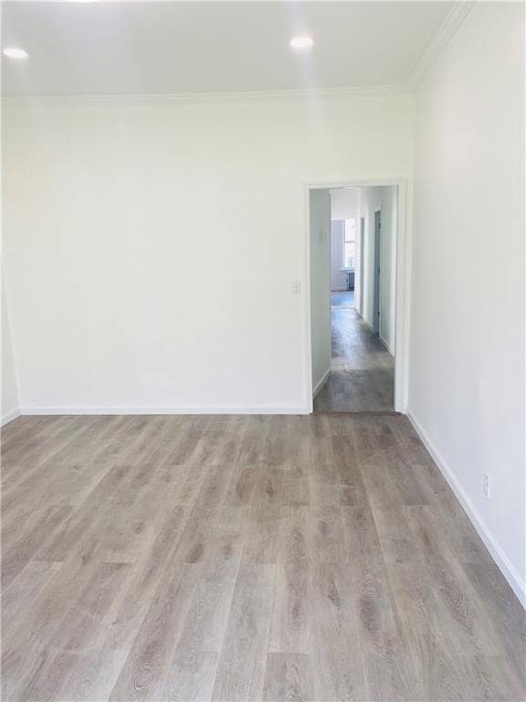 3221 Decatur Ave, Unit Apt 2 in Bronx, NY - Foto de edificio - Building Photo