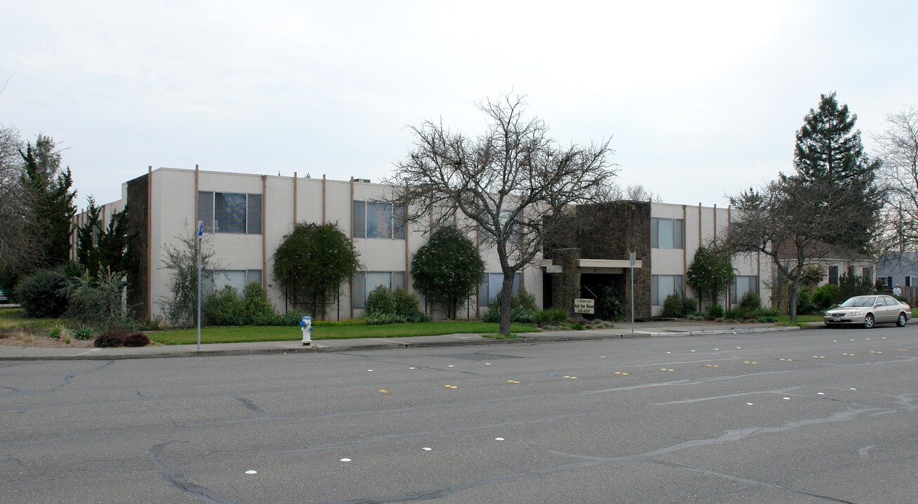 Kimberly Court Apartments in Santa Rosa, CA - Building Photo