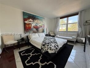 6801 Indian Creek Dr, Unit 302 in Miami Beach, FL - Building Photo - Building Photo