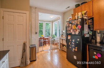 2920 W Schubert Ave in Chicago, IL - Building Photo - Building Photo