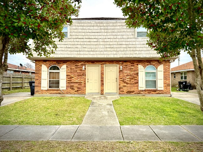 3561 Kings Dr in Chalmette, LA - Building Photo - Building Photo