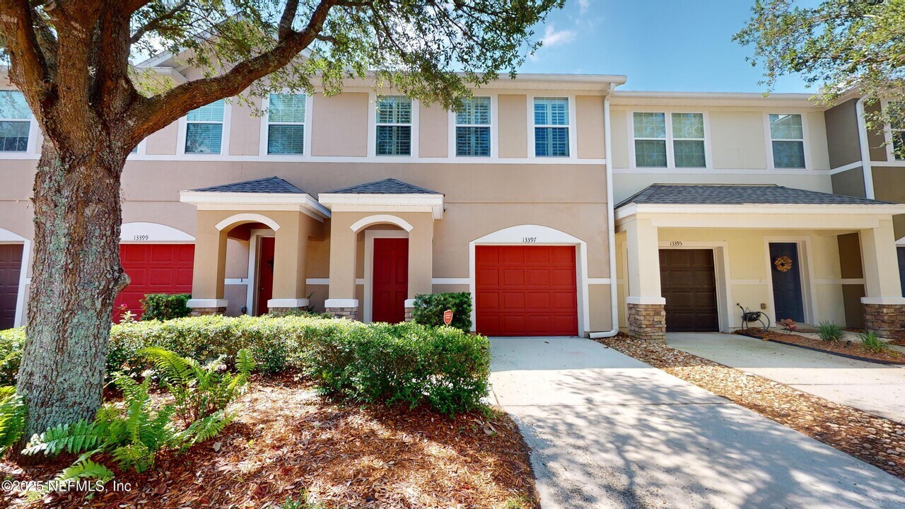 13397 Ocean Mist Dr in Jacksonville, FL - Building Photo
