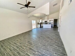 13659 Everingham in El Paso, TX - Foto de edificio - Building Photo