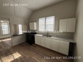 1507 Allen St in North Little Rock, AR - Building Photo - Building Photo