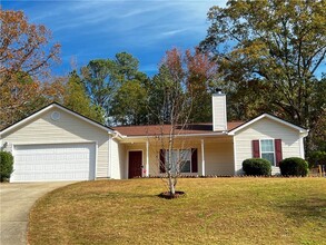 2001 Kirkland Cir in Statham, GA - Building Photo - Building Photo