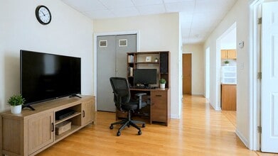 61 Broadway, Unit 1 in Paterson, NJ - Building Photo - Building Photo