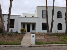 128 San Jacinto St in Mission, TX - Building Photo