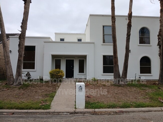 property at 128 San Jacinto St