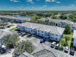 8380 Bernwood Cove Loop in Ft. Myers, FL - Building Photo - Building Photo