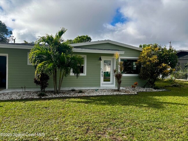 property at 1525 Island Dr