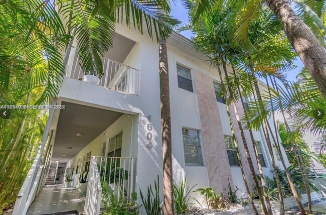 1604 Drexel Ave in Miami Beach, FL - Building Photo - Building Photo