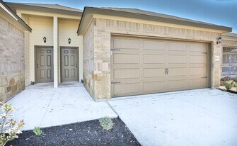 189 Joanne Lp in Buda, TX - Building Photo