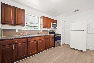 7772 NW 9th Ave in Miami, FL - Building Photo