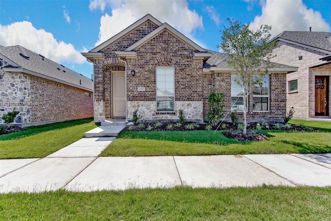 12372 Iveson Dr in Haslet, TX - Building Photo