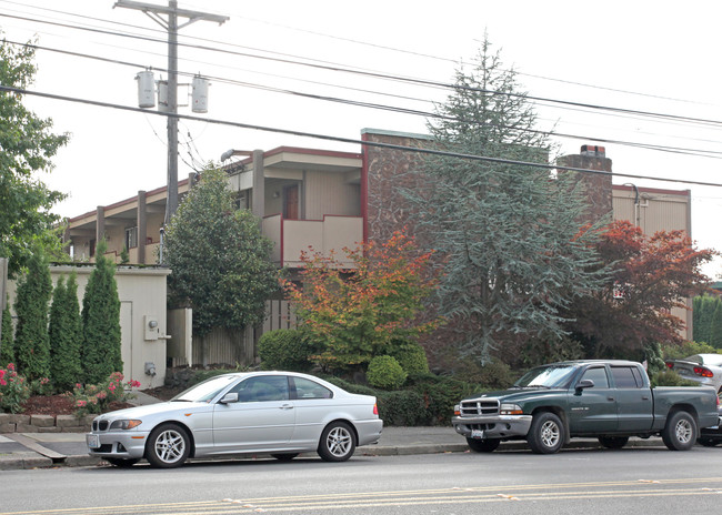 Lanai Apartments in Tacoma, WA - Foto de edificio - Building Photo