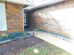 2716 Mistywood Ln in Denton, TX - Building Photo - Building Photo