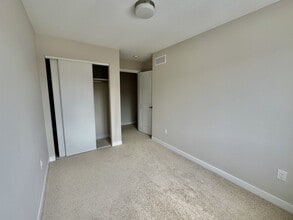 869 Andesite Ter in Ottawa, ON - Building Photo - Building Photo