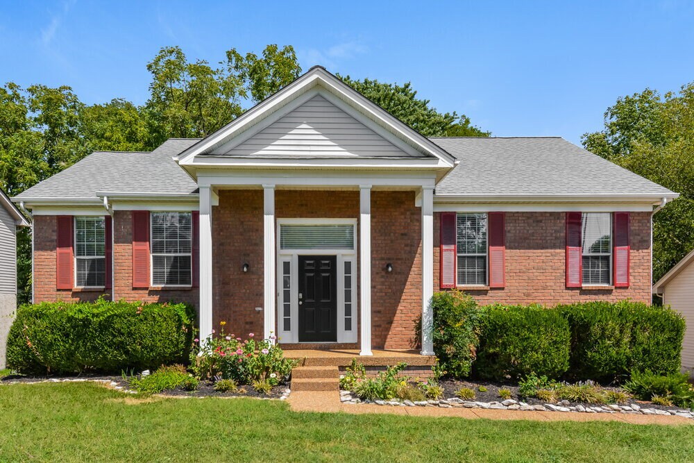 1906 Hobart Way in Mount Juliet, TN - Building Photo