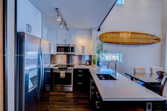 1701 Sunset Harbour Dr in Miami Beach, FL - Building Photo - Building Photo