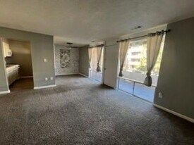 522 Wilson Bridge Dr, Unit B1 in Oxon Hill, MD - Building Photo