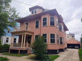 31-33 Pitman Street in Providence, RI - Building Photo