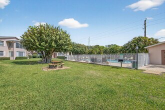 12416 FL A1AAlt in Palm Beach Gardens, FL - Building Photo - Building Photo