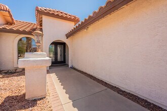 3829 E Ahwatukee Dr in Phoenix, AZ - Building Photo - Building Photo