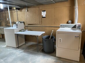565 Sidney Ave, Unit C in Glendale Heights, IL - Building Photo - Building Photo