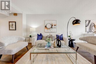 85 Madsen Crescent in Markham, ON - Building Photo - Building Photo