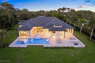 337 West St in Naples, FL - Building Photo - Building Photo