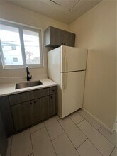 126 SW 21st Ave in Miami, FL - Foto de edificio - Building Photo