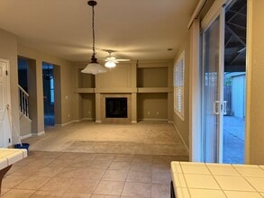 5019 Gold River Ct in Riverbank, CA - Foto de edificio - Building Photo
