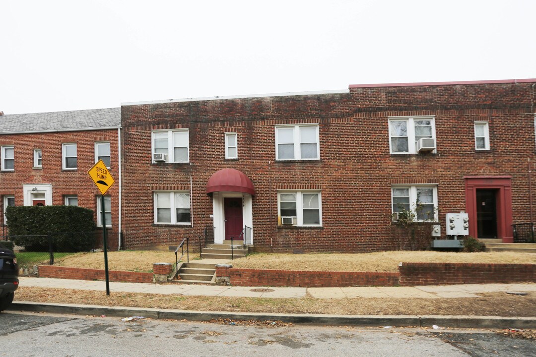 1314 Holbrook St NE in Washington, DC - Foto de edificio