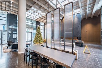 8 Interchange Wy in Vaughan, ON - Building Photo - Building Photo