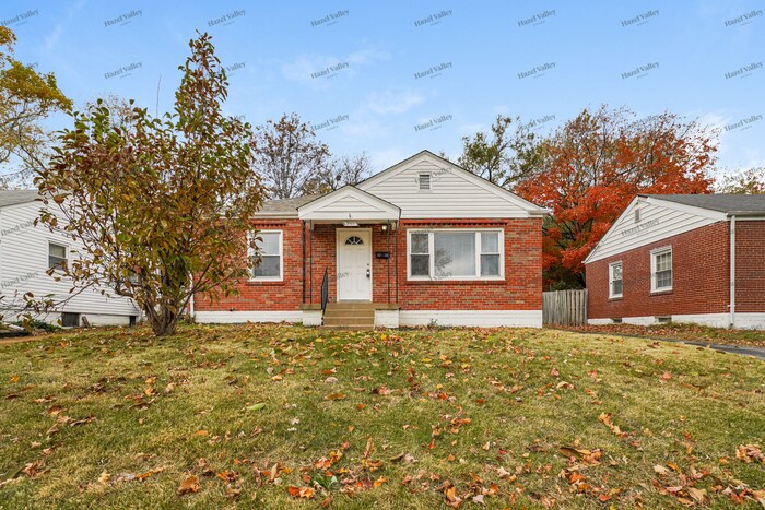 3965 Ashby Rd in St. Ann, MO - Building Photo