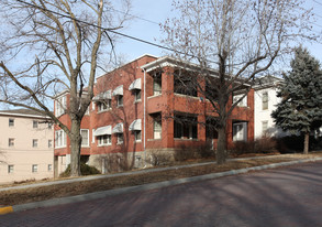 217 N 4th St Apartamentos