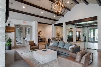 Silverado in Frisco, TX - Foto de edificio - Building Photo