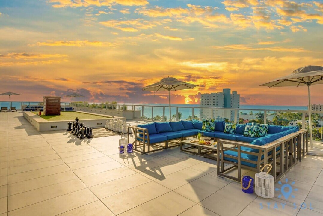 777 N Ocean Dr in Hollywood, FL - Building Photo