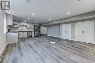 22 Sunderland Meadows Dr in Sunderland, ON - Building Photo - Building Photo